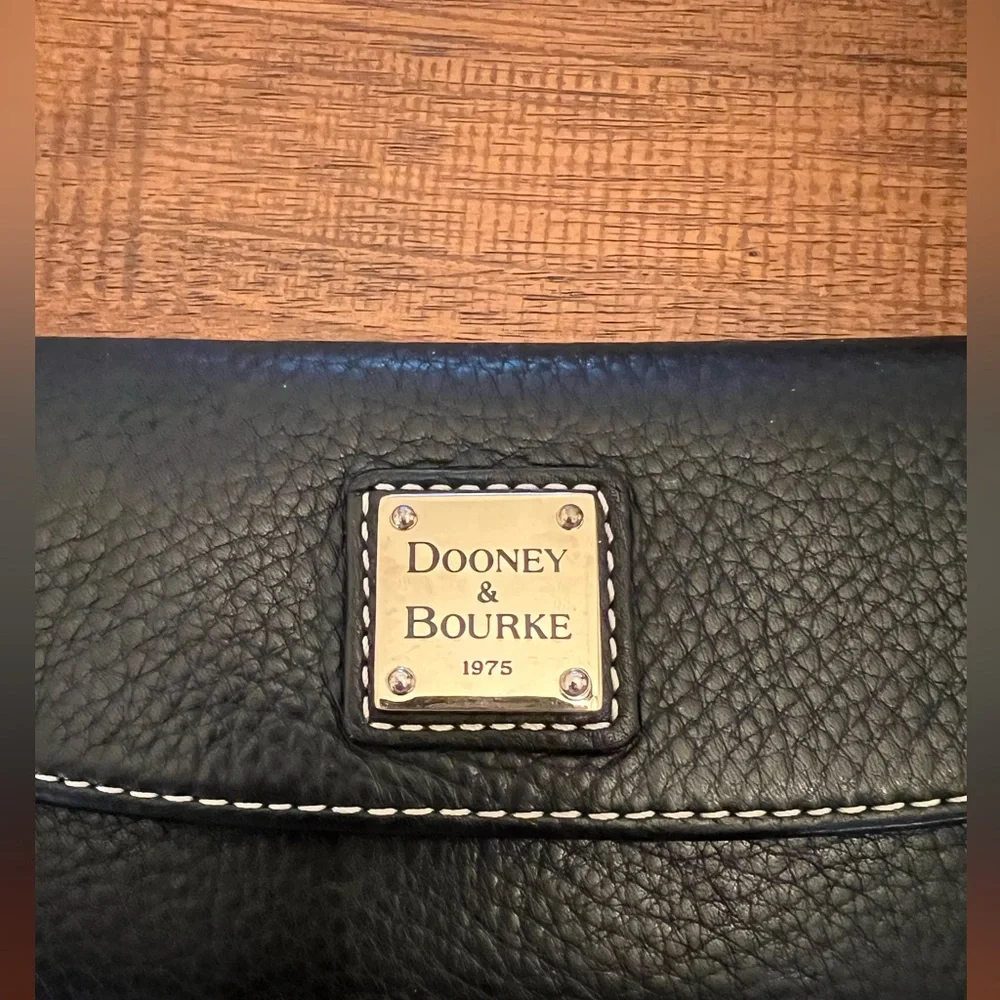 Dooney & Bourke | Continental Clutch Wallwt